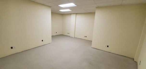 1304 N Broad St, Hillside, NJ à louer - Photo intérieure – Image 3 sur 23