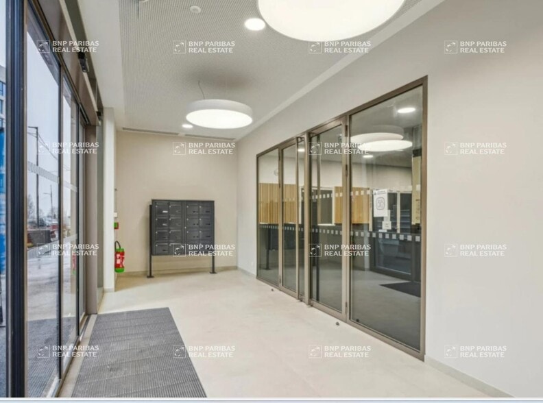 116 Rue Edouard Vaillant, Villejuif à louer - Photo de l’immeuble – Image 2 sur 7