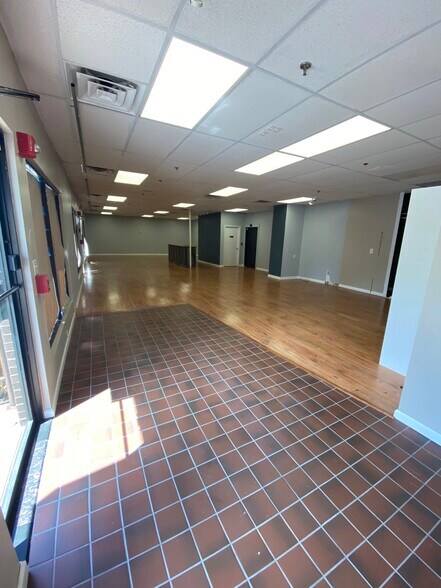 251 Worcester St, Natick, MA à louer - Photo intérieure – Image 3 sur 13