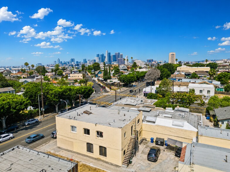 1611-1615 E Cesar E Chavez Ave, Los Angeles, CA à vendre - Photo de l’immeuble – Image 2 sur 7