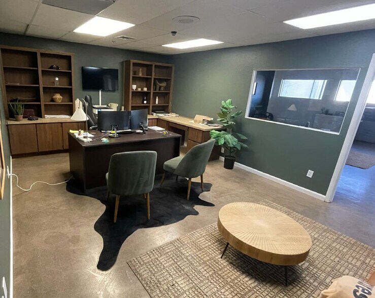 2430 S 20th St, Phoenix, AZ à louer - Photo intérieure – Image 3 sur 6