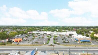 275 Rt-18, East Brunswick, NJ à louer Photo de l’immeuble– Image 2 sur 4
