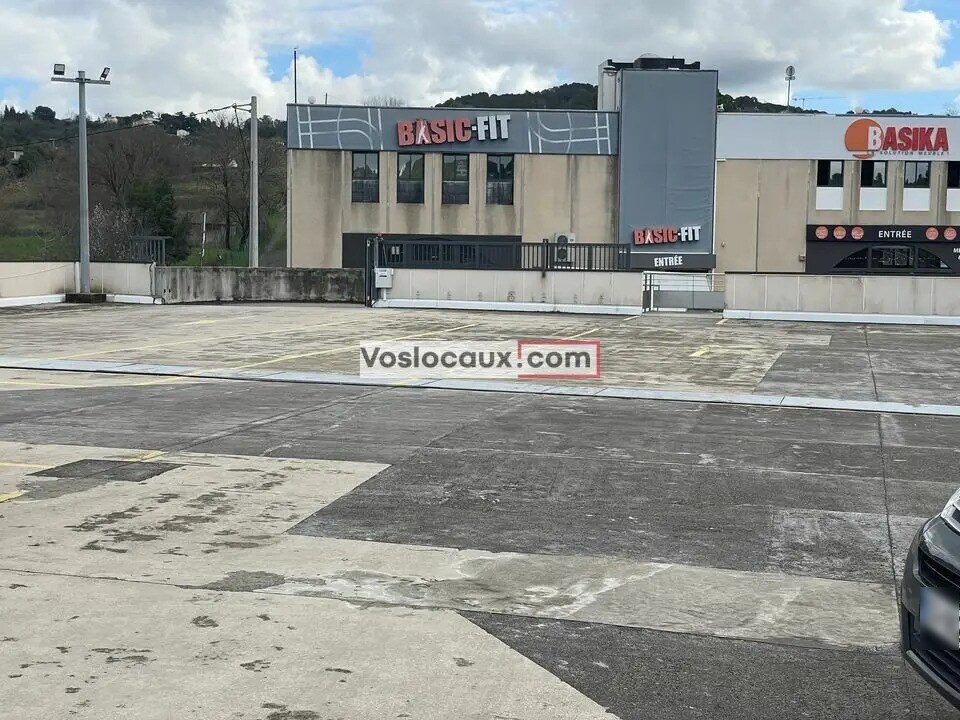 Bureau dans Grasse à louer Photo de l’immeuble– Image 1 sur 4