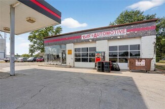 Plus de détails pour 101 NW Railroad St, Odessa, MO - Spécialisé à vendre