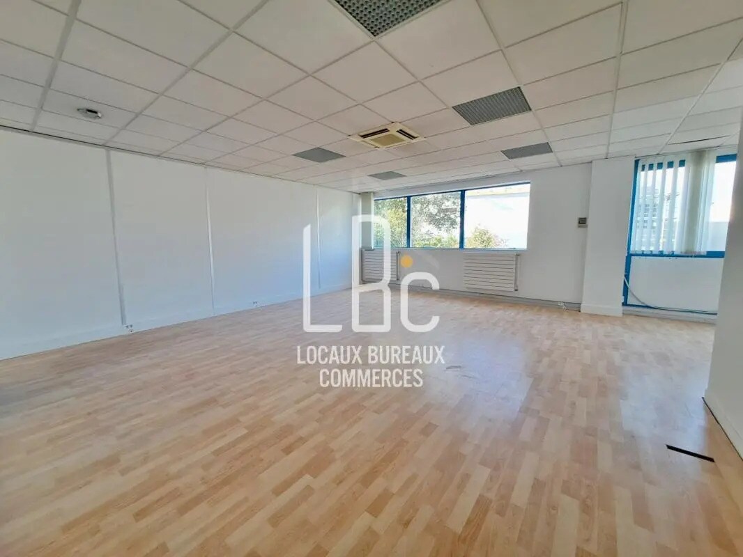 Bureau dans La Chapelle-sur-Erdre à vendre Photo de l’immeuble– Image 1 sur 8