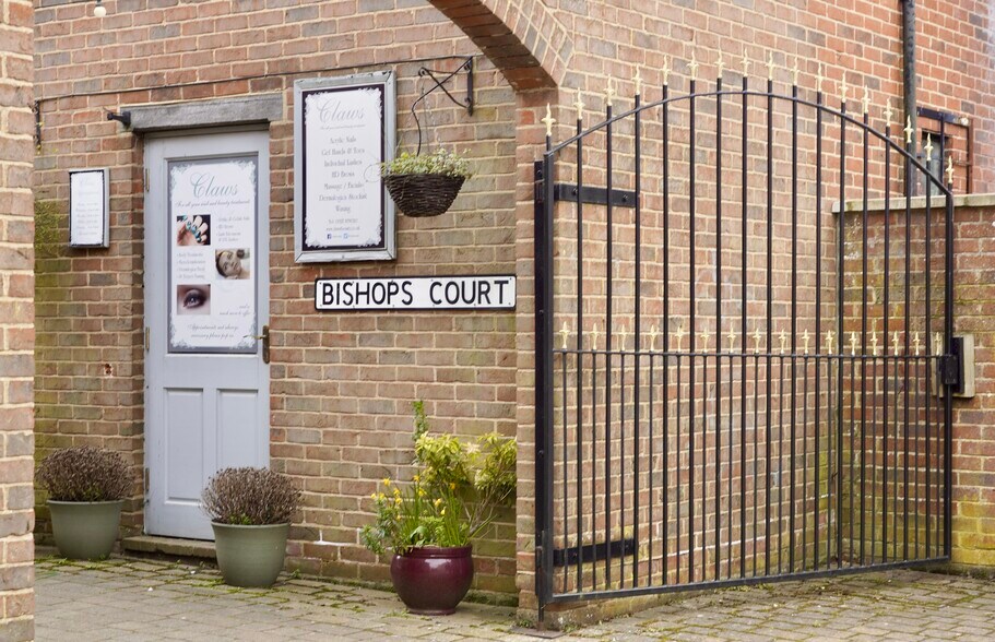 5 Bishops Ct, Daventry à louer - Photo de l’immeuble – Image 2 sur 3