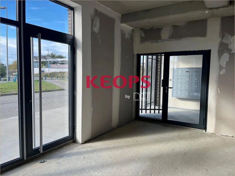 Local commercial dans Colomiers à vendre - Photo de l’immeuble – Image 3 sur 6