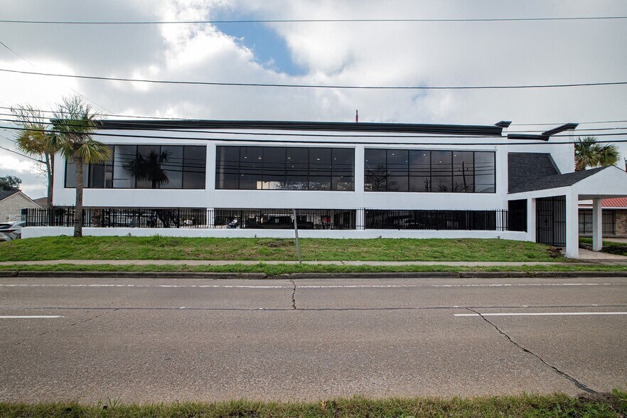 802 Crosstimbers, Houston, TX à louer - Photo de l’immeuble – Image 1 sur 39