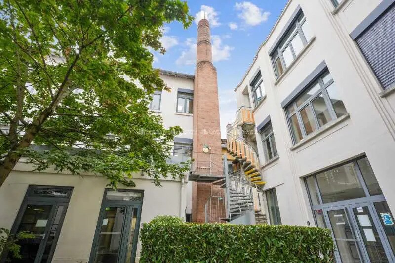 Bureau dans Lyon à vendre - Photo de l’immeuble – Image 1 sur 14