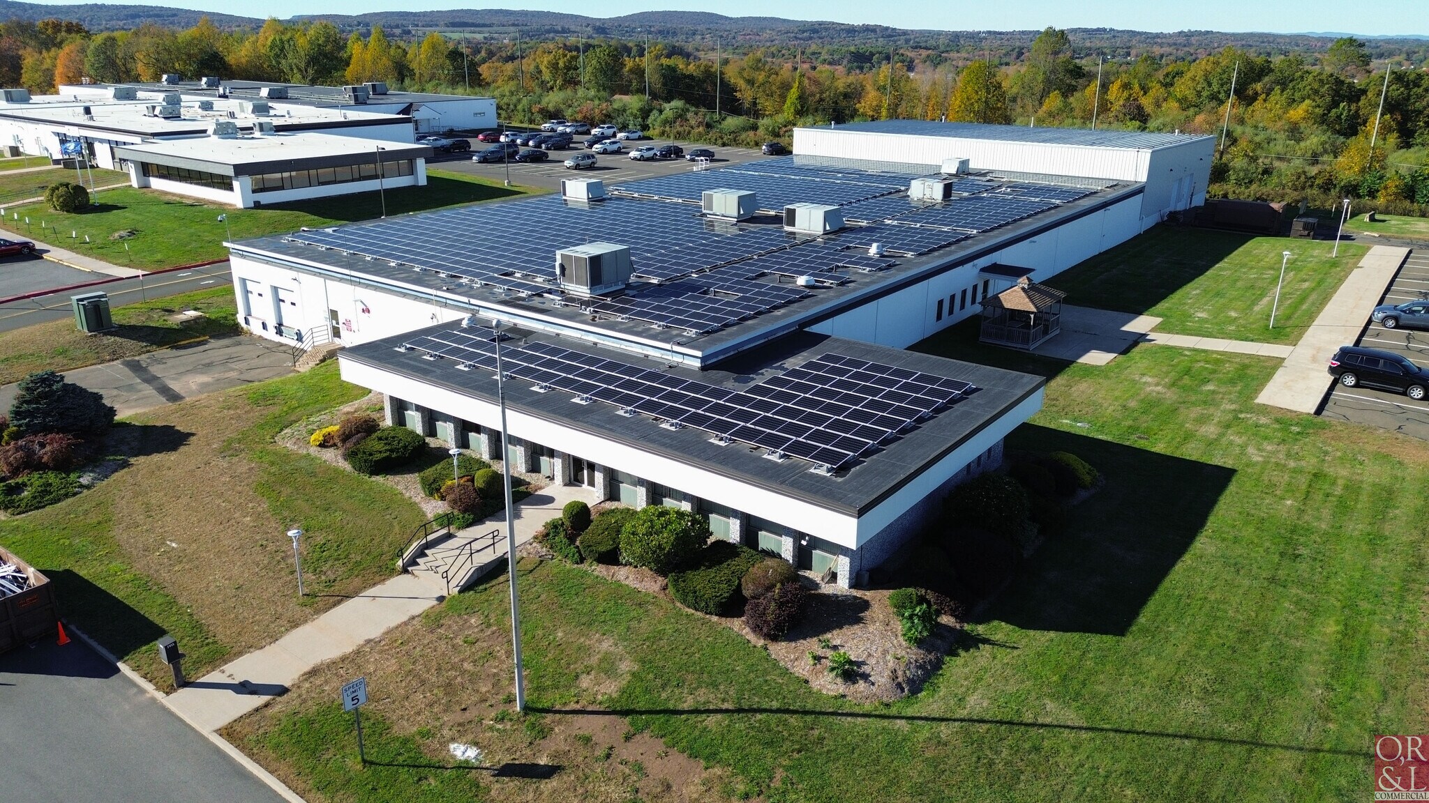 2055 S Main St, Middletown, CT à louer Photo de l’immeuble– Image 1 sur 26