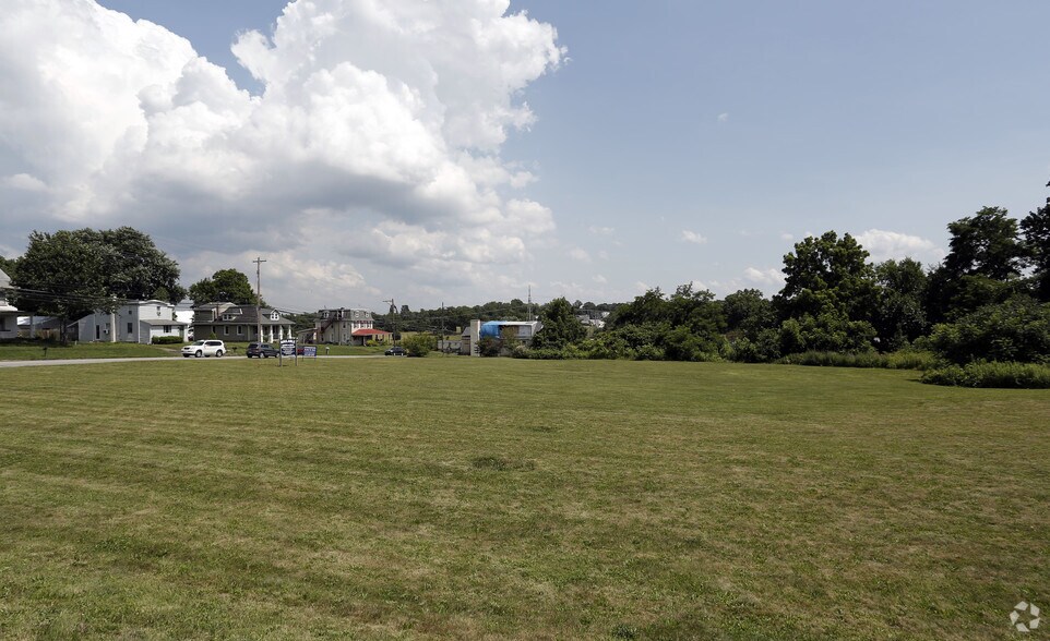 1526 Greenwood Ave, Collegeville, PA à vendre - Photo de l’immeuble – Image 2 sur 6