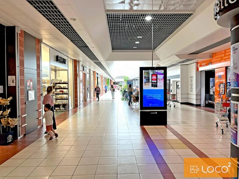 888 Route D'Albi, Rouffiac-Tolosan à louer - Photo de l’immeuble – Image 1 sur 6