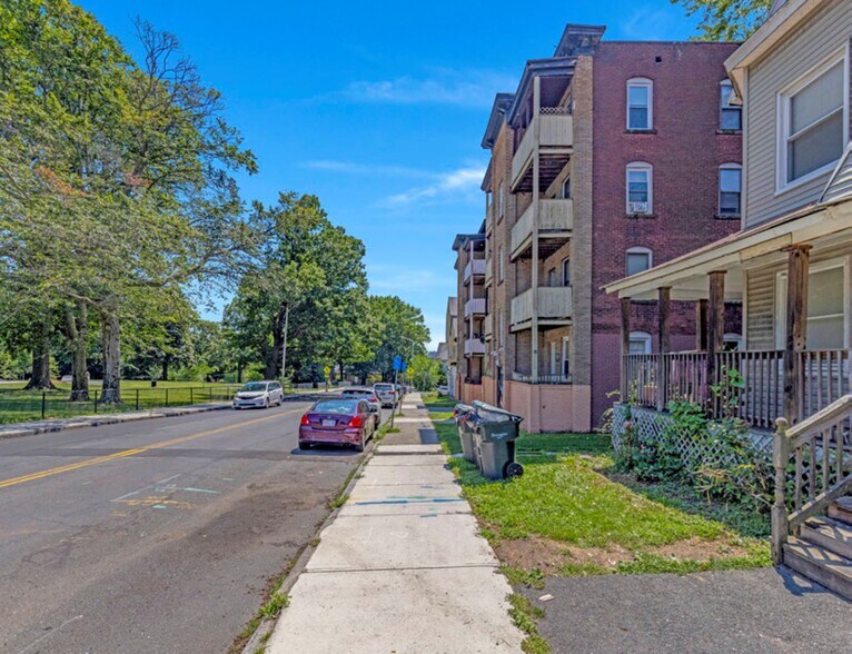 468 & 474 Liberty St portefeuille de 2 biens à vendre sur LoopNet.fr - Photo de l’immeuble – Image 3 sur 9