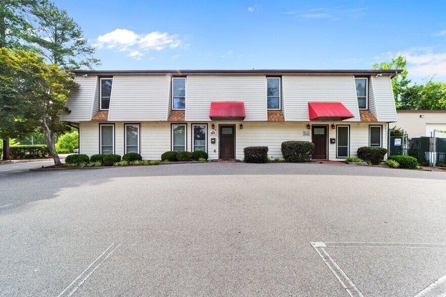 2701 Rowland Rd, Raleigh, NC à louer - Photo principale – Image 1 sur 16