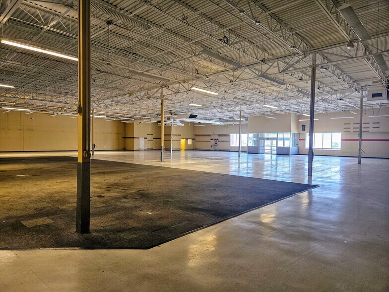 9550 Emmett F Lowry Expy, Texas City, TX à vendre - Photo de l’immeuble – Image 3 sur 8