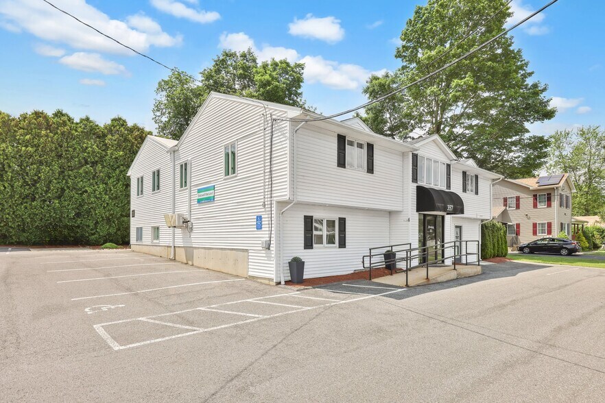 357-359 N Westfield St, Feeding Hills, MA à vendre - Photo de l’immeuble – Image 3 sur 34
