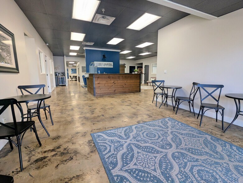 3635-3645 W 10th St, Greeley, CO à louer - Hall d’entrée – Image 2 sur 6