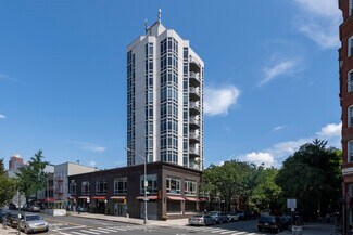 Plus de détails pour 200 Franklin St, Brooklyn, NY - Local commercial à louer