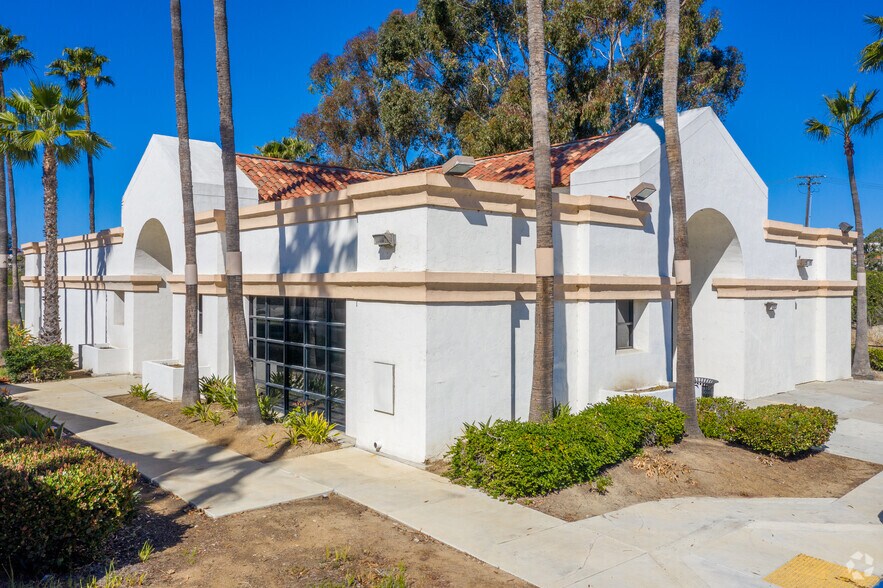 1810-1880 Marron Rd, Carlsbad, CA à louer - Photo de l’immeuble – Image 3 sur 26