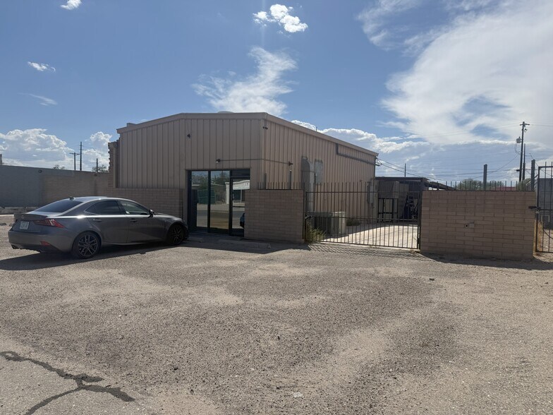 4712 S Tennessee Pl, Tucson, AZ à louer - Photo de l’immeuble – Image 2 sur 8