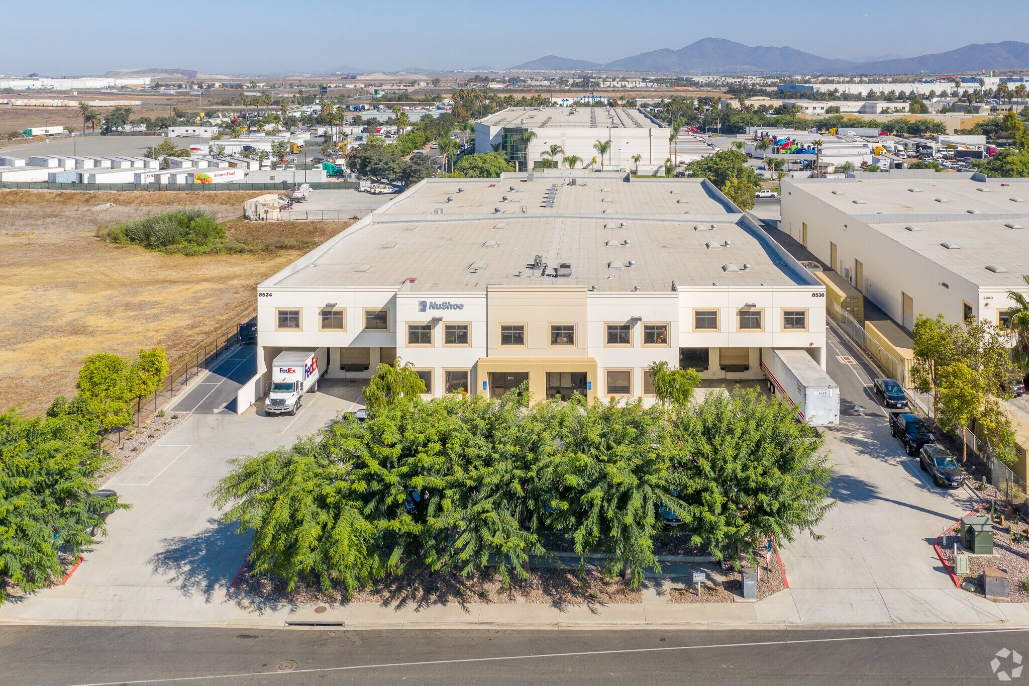 8534-8536 Siempre Viva Rd, San Diego, CA à vendre Photo principale– Image 1 sur 6
