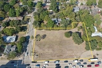 1804 Bell ave, Denton, TX à louer Photo de l’immeuble– Image 1 sur 2