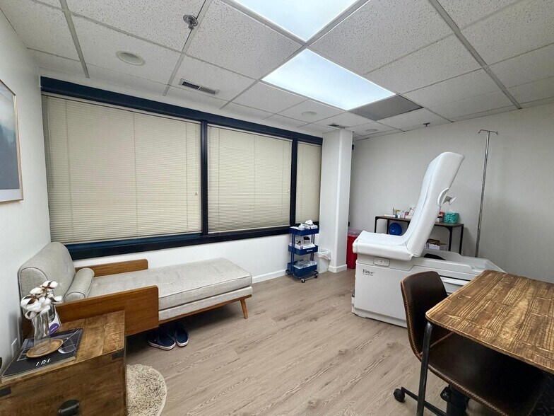 37 Congers Rd, New City, NY à louer - Photo de l’immeuble – Image 3 sur 15