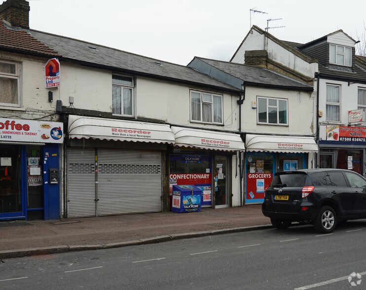 Vicarage Ln, Londres à louer - Photo principale – Image 1 sur 3