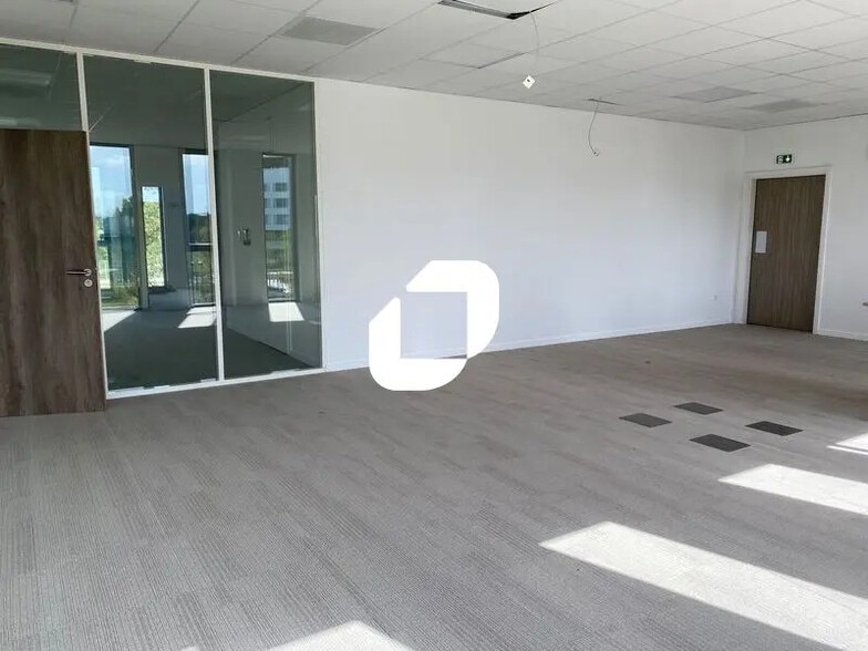 Bureau dans Mérignac à louer - Photo intérieure – Image 2 sur 11