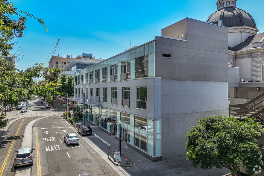 1020 12th St, Sacramento, CA à louer - Photo de l’immeuble – Image 3 sur 37
