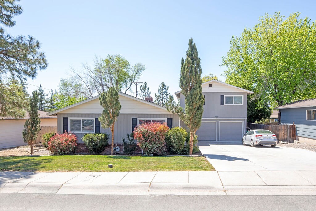 1350 Grandview Ave, Reno, NV à vendre Photo principale– Image 1 sur 2