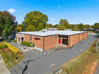 Plus de détails pour 130 Southside Dr, Charlotte, NC - Local commercial à vendre