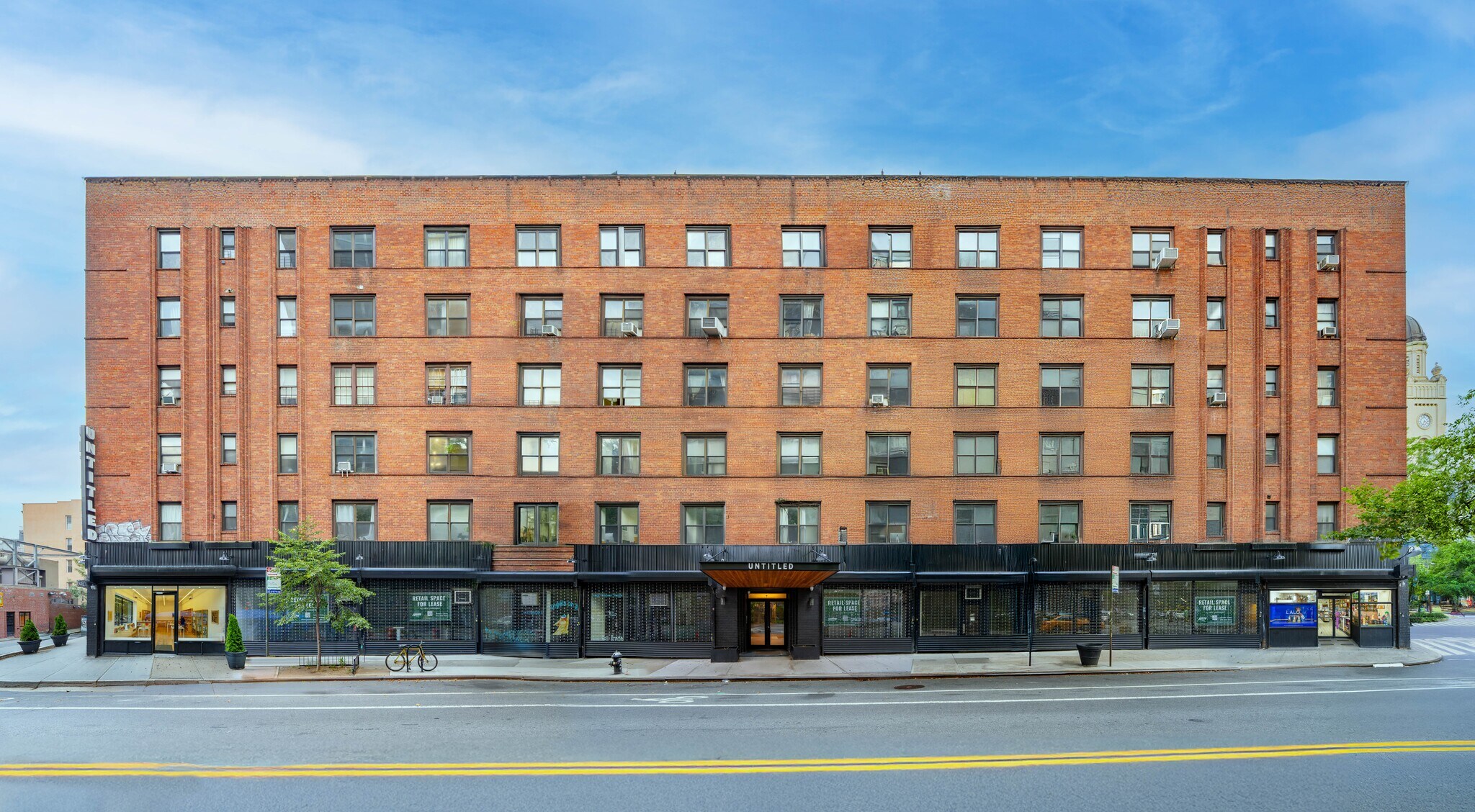 66 Avenue A, New York, NY à louer Photo de l’immeuble– Image 1 sur 5