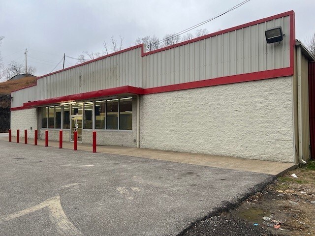 1034 Mc Clellan Hwy, Harts, WV à vendre - Photo de l’immeuble – Image 2 sur 13