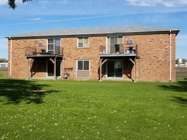 205 Sandra Ave, Mendota, IL à vendre - Photo de l’immeuble – Image 2 sur 19