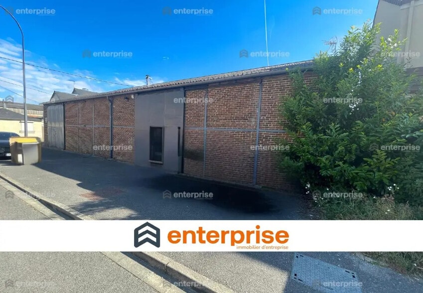 Industriel/Logistique dans Saint-Quentin à louer - Photo de l’immeuble – Image 1 sur 4
