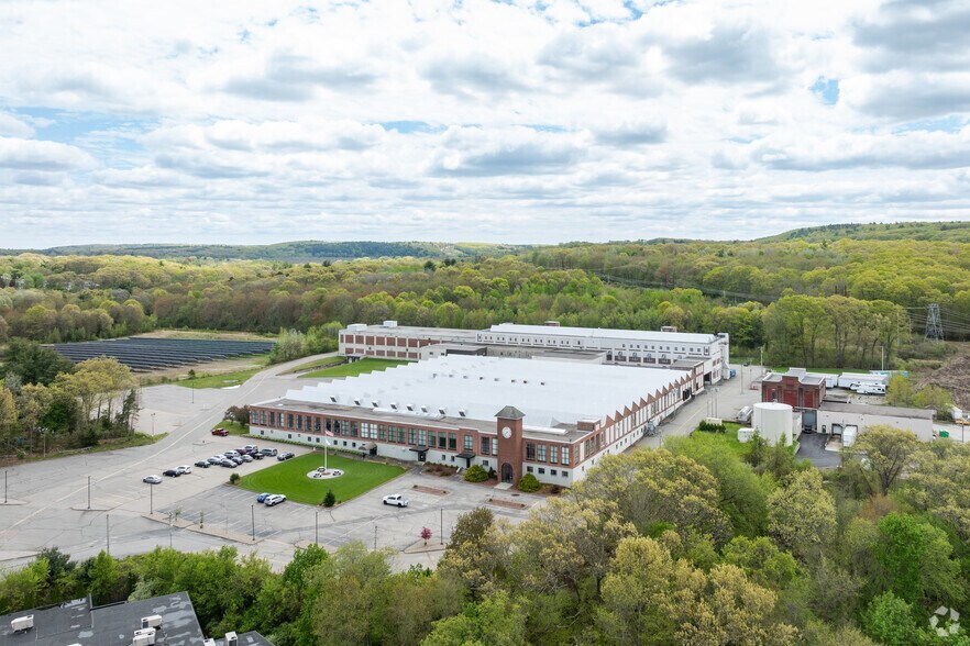 582 Great Rd, North Smithfield, RI à louer - Aérien – Image 3 sur 6