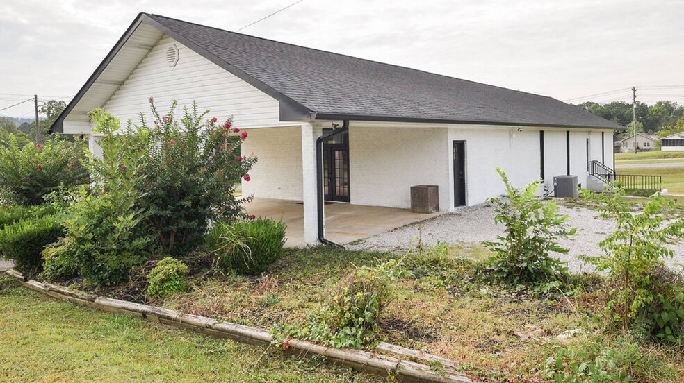401 Richardson St, Etowah, TN à vendre - Photo de l’immeuble – Image 3 sur 14