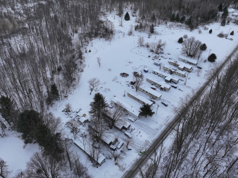 42 Island Rd, Phoenix, NY à vendre - Photo de l’immeuble – Image 3 sur 7