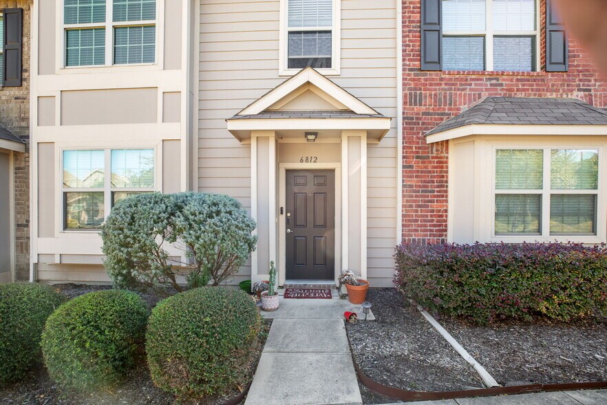 3060 Peyton Brook Dr, Fort Worth, TX à vendre - Photo principale – Image 1 sur 3