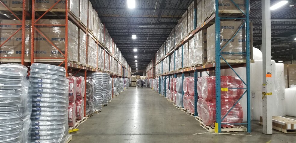 677 Rue Douville, Granby, QC à louer - Photo intérieure – Image 2 sur 17