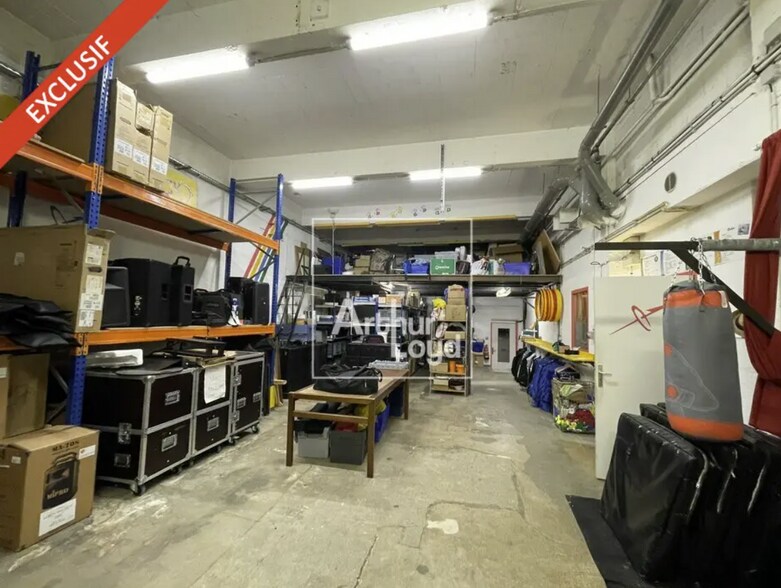 Bureau dans Fontainebleau à vendre - Photo de l’immeuble – Image 2 sur 4