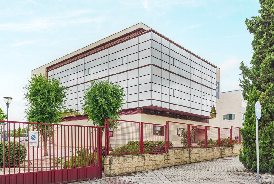 Avenida Italia, 10, Coslada, Madrid à vendre - Photo de l’immeuble – Image 2 sur 38