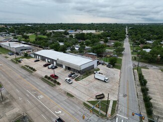 Plus de détails pour 600 S Cherry Ln, White Settlement, TX - Local d'activités à louer