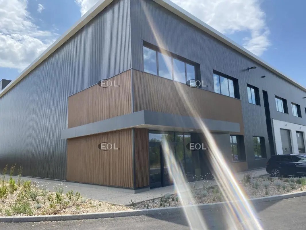 Local d’activités dans Saint-Priest à louer Photo de l’immeuble– Image 1 sur 20