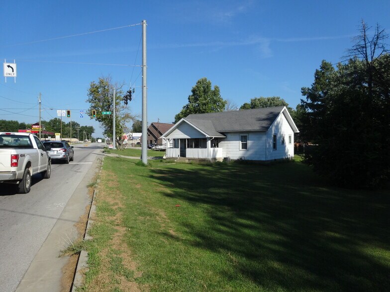 7310 State Road 46, Terre Haute, IN à vendre - Photo de l’immeuble – Image 3 sur 4