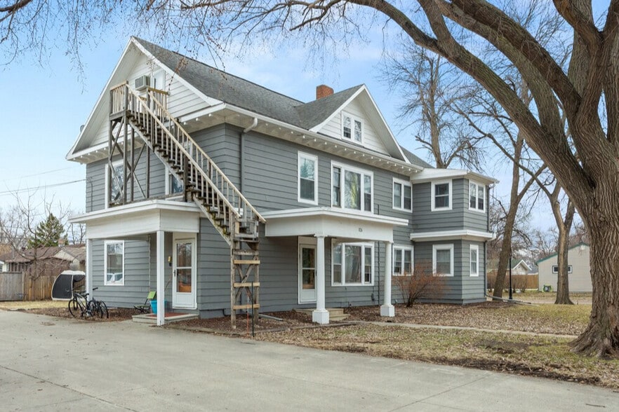 826 21st St S, Fargo, ND à vendre - Photo principale – Image 1 sur 9