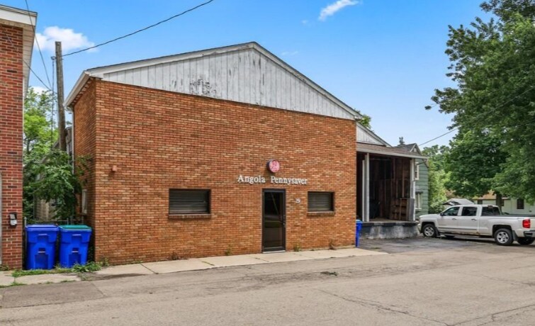 19 Center St, Angola, NY à vendre - Photo principale – Image 1 sur 14