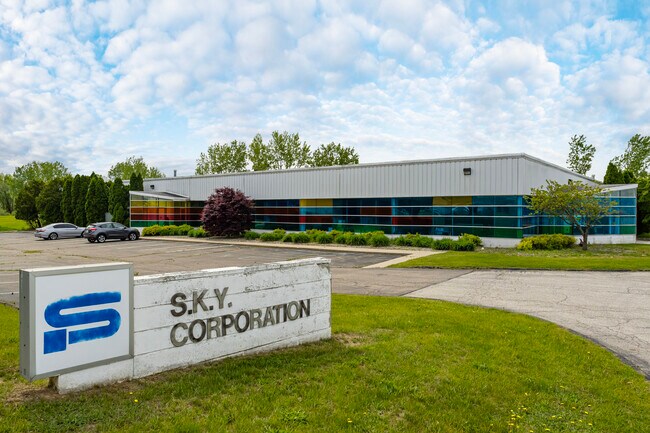Plus de détails pour 901 Highview Dr, Webberville, MI - Industriel/Logistique à vendre