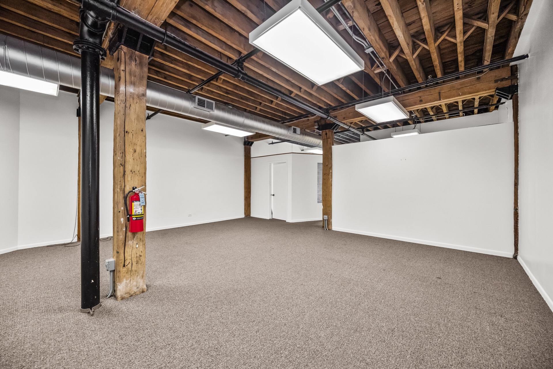 222 W Ontario St, Chicago, IL à louer Photo intérieure– Image 1 sur 3